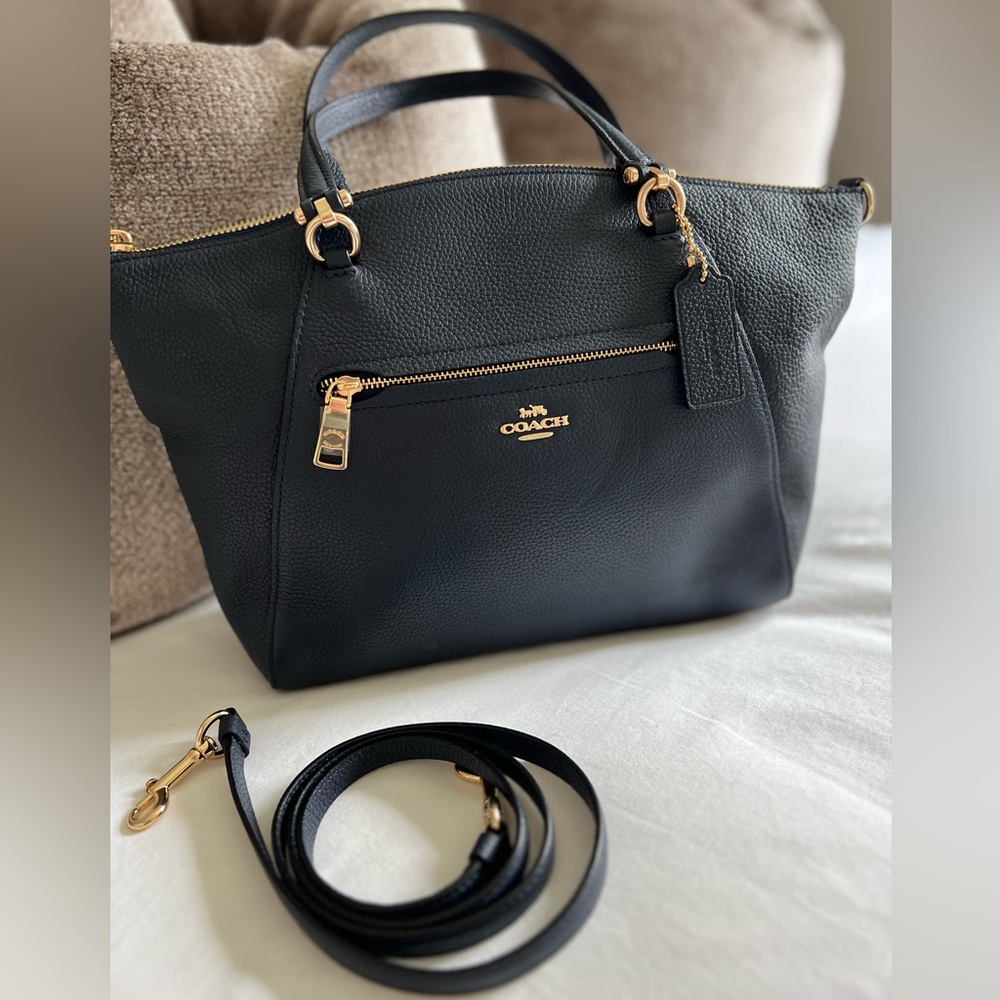 Coach *brand new never used* Pbbl Prairie Satchel - Navy color